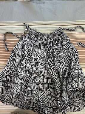 African Print Black & White Geometric Tiered Skirt Sz M—> XL